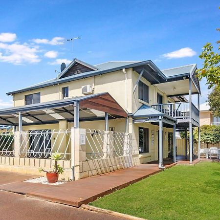 Observatory Guesthouse - Adults Only Busselton Eksteriør billede
